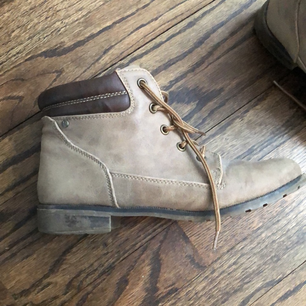 Boots - Picture 2 of 2